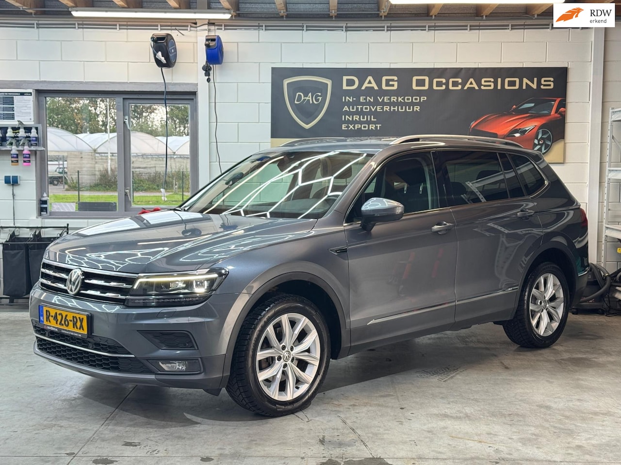 Volkswagen Tiguan Allspace - 1.5 TSI Highline Business R AUTO|PDC|TREKHAAK|NAVI - AutoWereld.nl