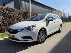 Opel Astra Sports Tourer - 1.0 Turbo Online Edition / NAVI / AIRCO / CRUISE