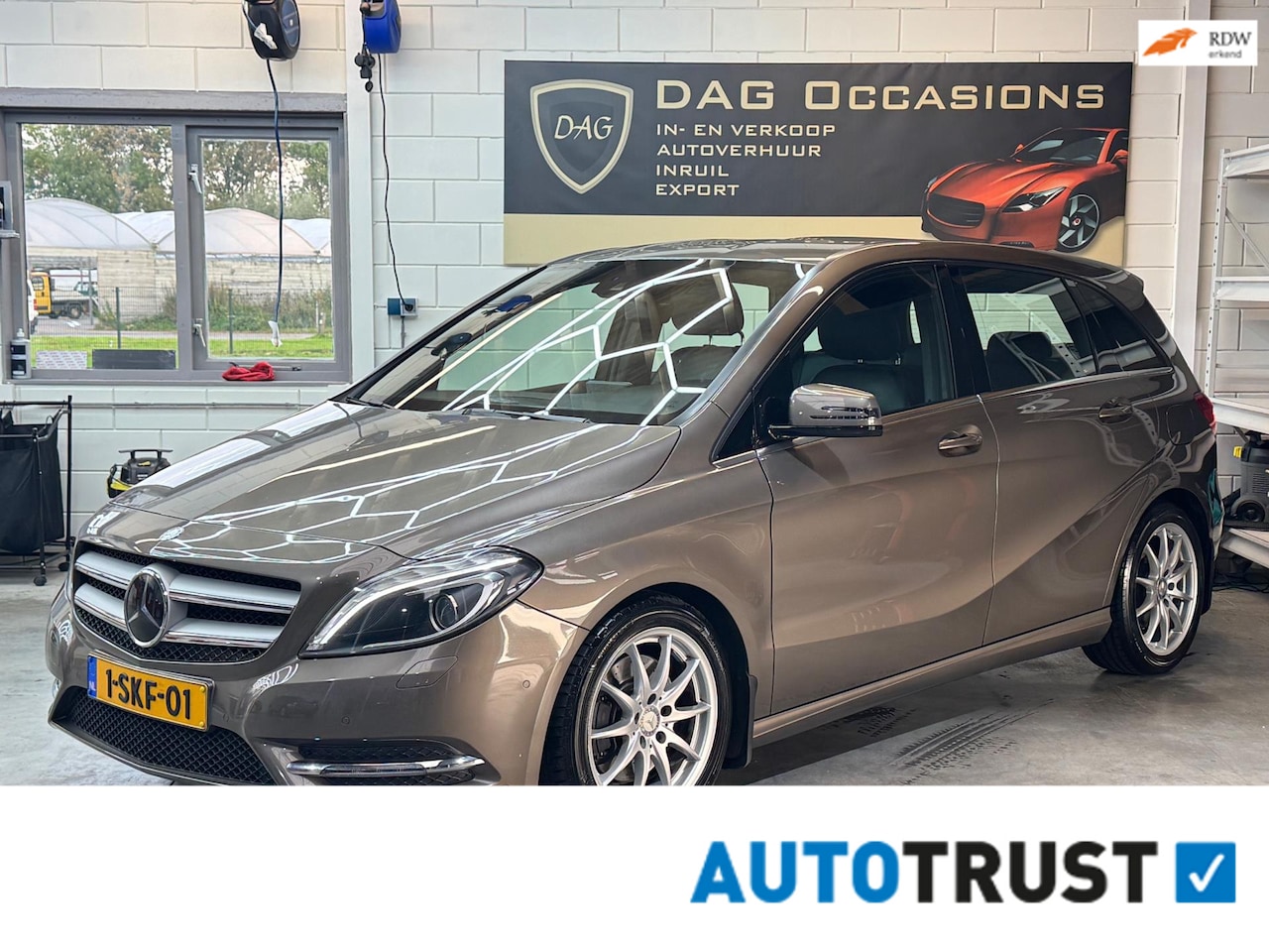 Mercedes-Benz B-klasse - 250 TREKHAAK|AUTO|CAMERA|STOELVW|PARKASSIS - AutoWereld.nl