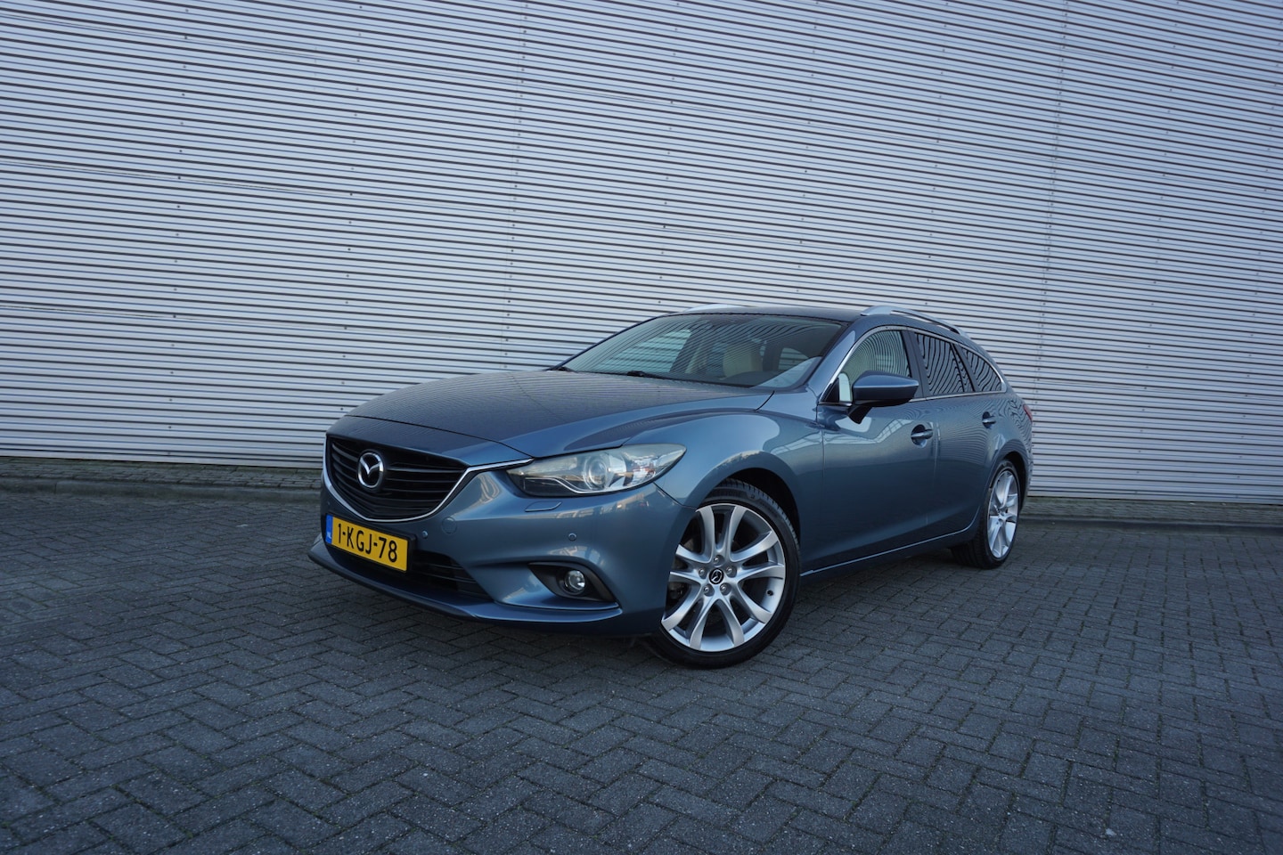 Mazda 6 Sportbreak - 2.0 HP GT-M Climate / Navi / Cruise / Camera / Leder / Stoelverw. / Parkeers. / NAP - AutoWereld.nl