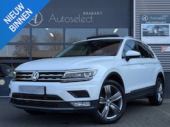 Volkswagen Tiguan - 1.4 TSI 4Motion Highline Pano HUD LED