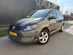 Volkswagen Touran - 1.2 TSI Trendline BlueMotion / NAVI / CRUISE / AIRCO
