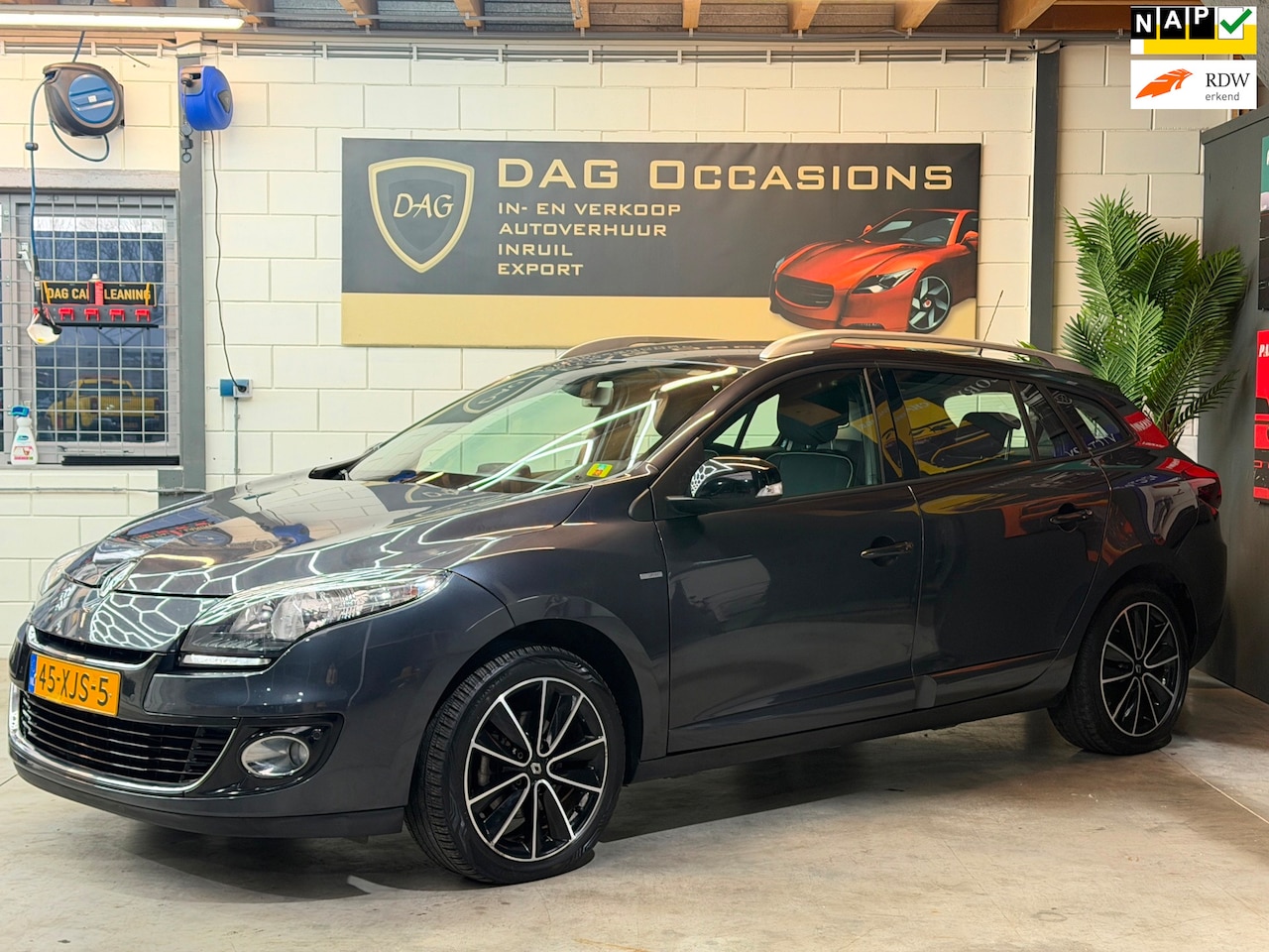 Renault Mégane Estate - 1.2 TCe Bose CAMERA|CRUISE|NAVI|PDC|LEERSTOELVW - AutoWereld.nl