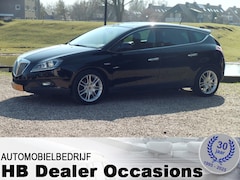 Lancia Delta - 1.4-16V Oro - Airco - Navigatie - 6 Bak