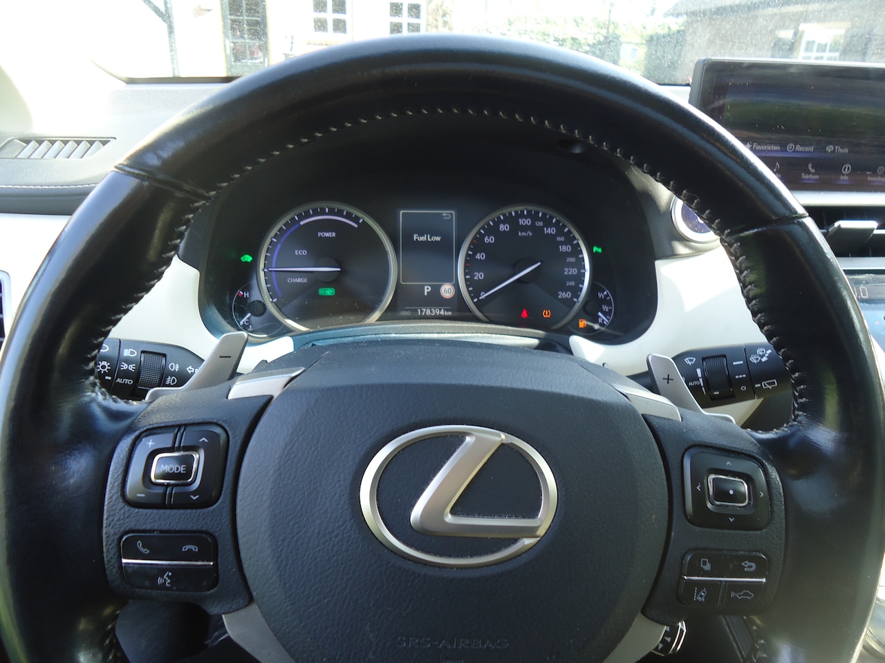 Lexus NX - 300h AWD Luxury Line GERESERVEERD