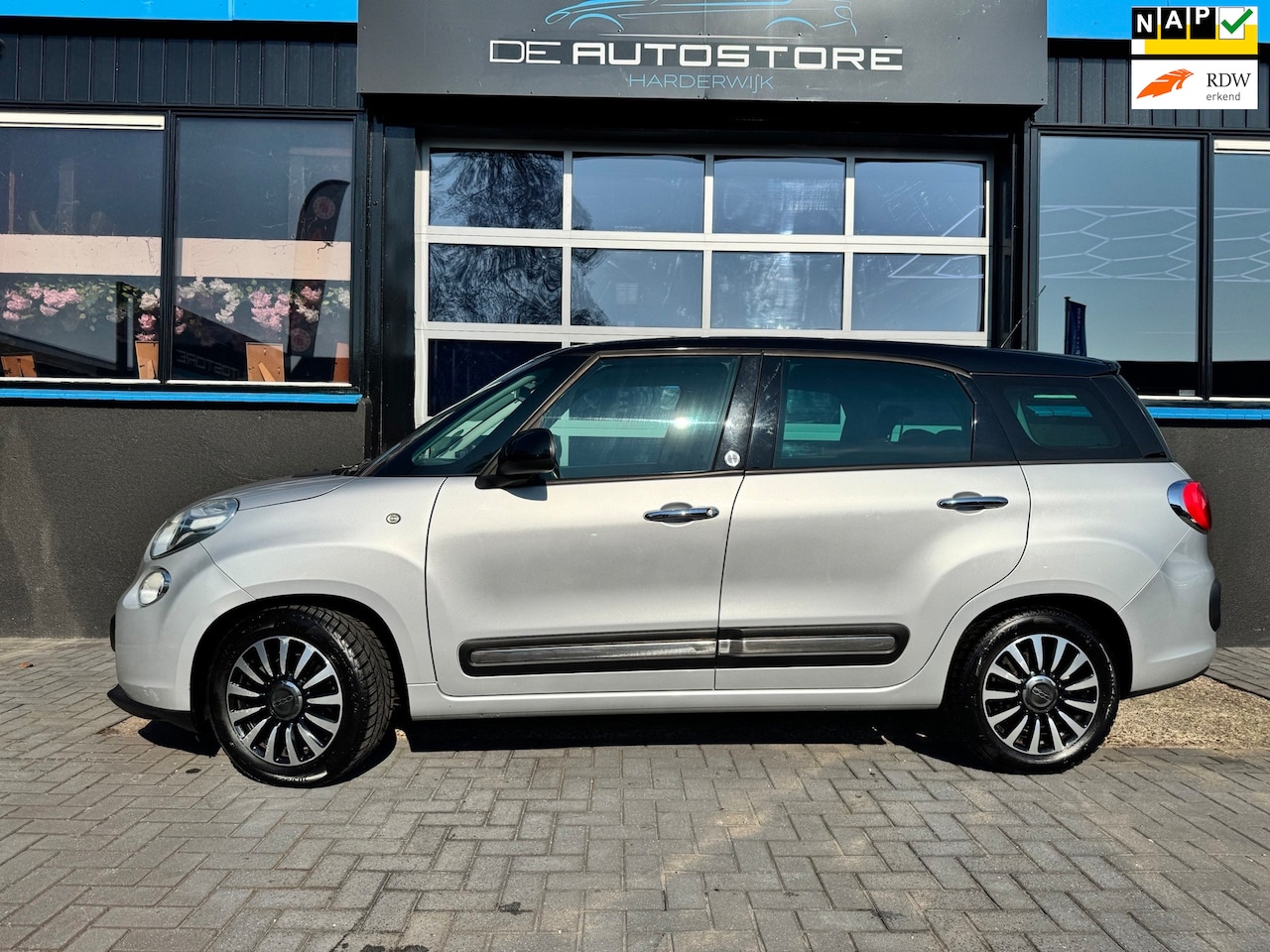 Fiat 500 L Living - 0.9 TwinAir L Easy Airco Cruise Trekhaak Bluetooth Zeer nette Auto!!! - AutoWereld.nl
