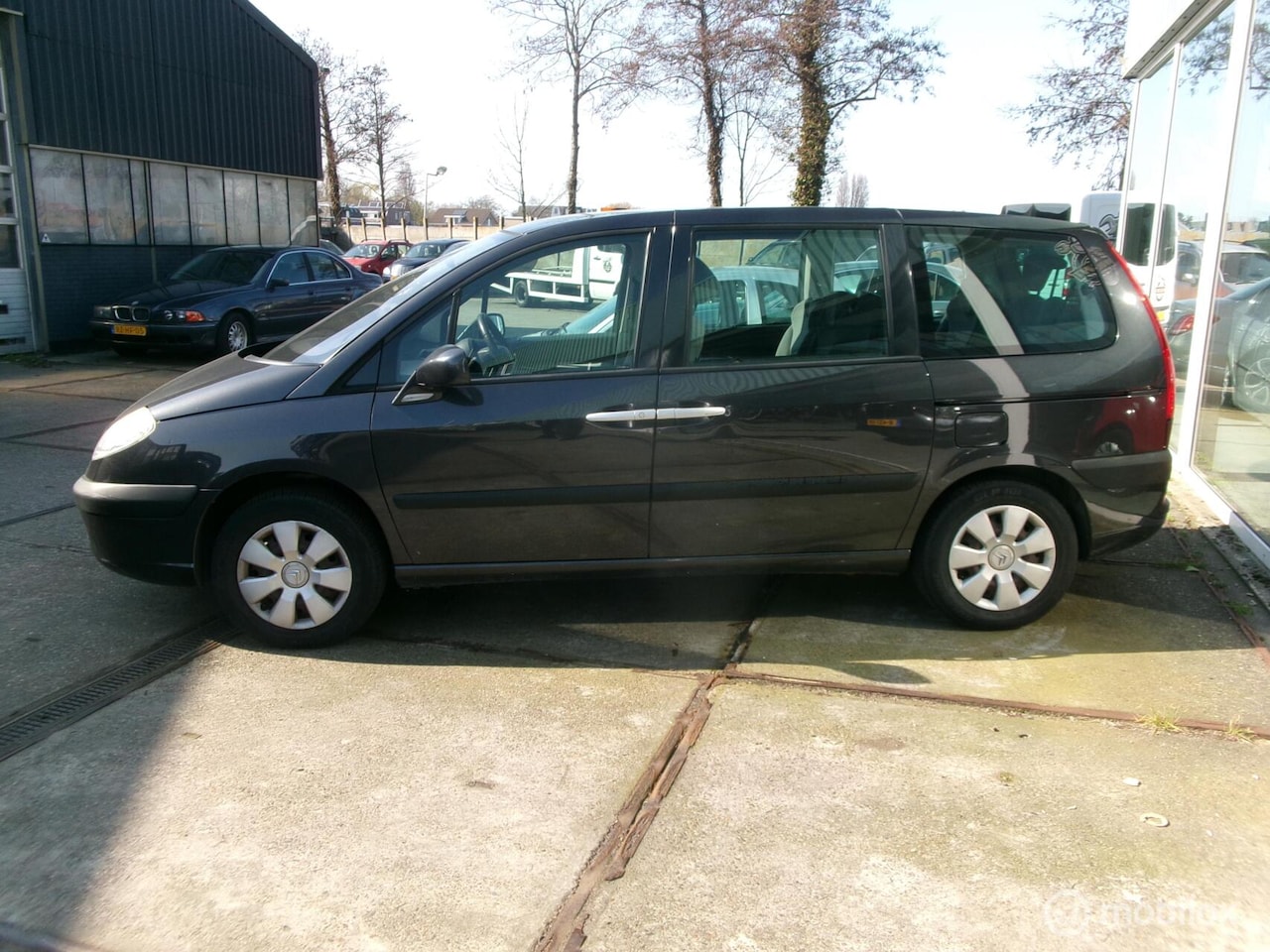 Citroën C8 - 2.0-16V Ligne Prestige 7 persoons MOTORSCHADE .!! - AutoWereld.nl