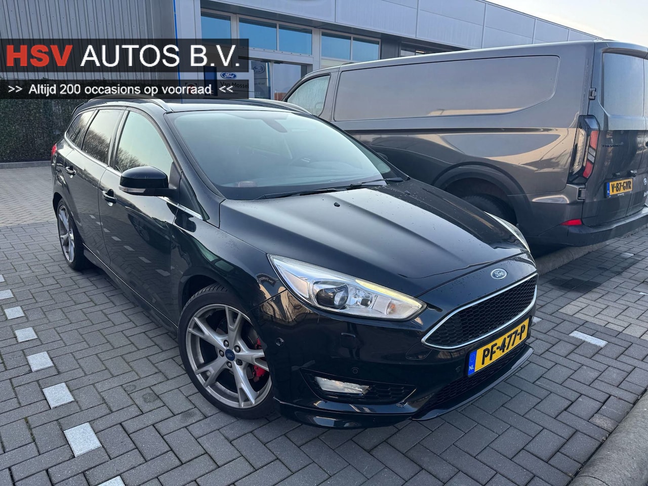 Ford Focus Wagon - 1.5 Titanium navi LM airco cruise - AutoWereld.nl