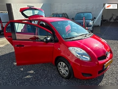 Toyota Yaris - 1.0 VVTi Acces 5 drs Zeer netjes