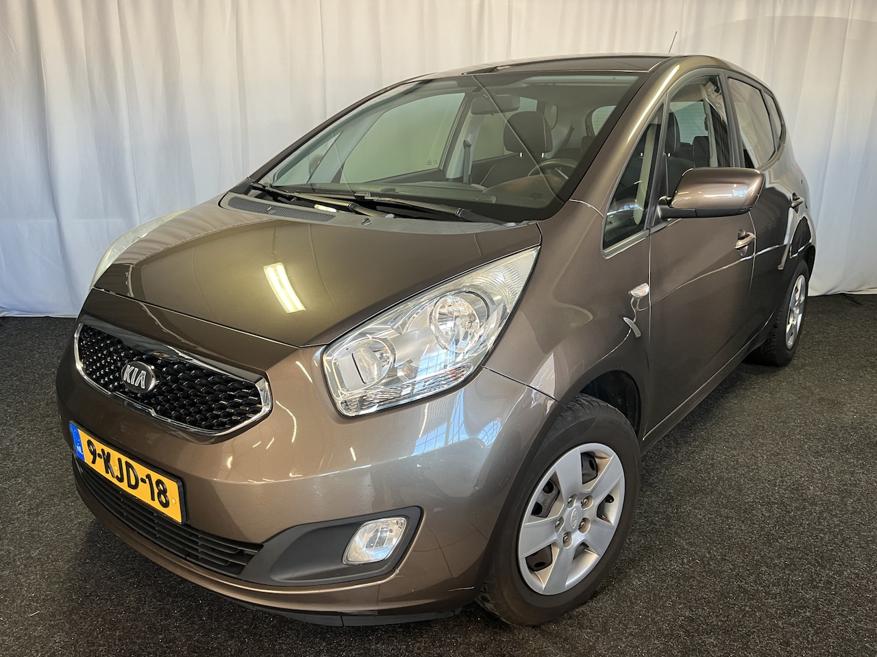Kia Venga - 1.4 CVVT Plus Pack AIRCO/CAMERA/CRUISE/TREKHAAK - AutoWereld.nl