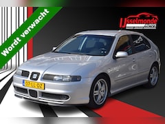 SEAT Leon - 1.8-20VT Topsport Wordt Verwacht
