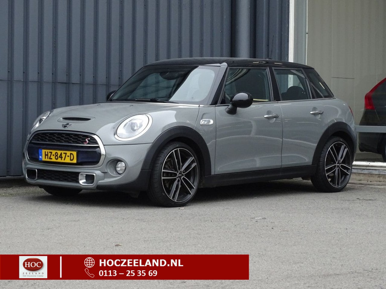 MINI Cooper S - Mini 2.0 Serious Business 5-Deurs | LED | Navi |18" - AutoWereld.nl