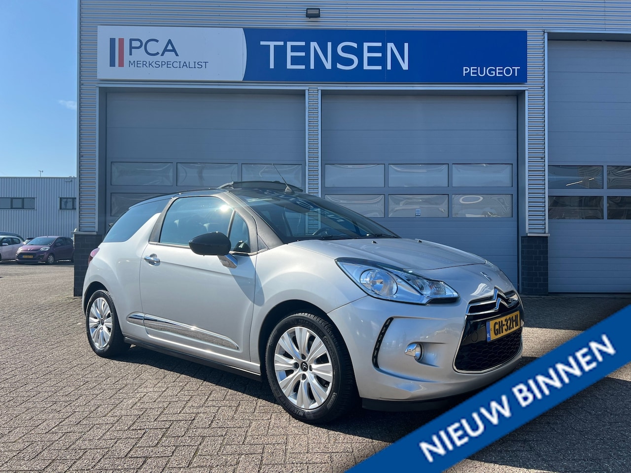 Citroën DS3 Cabrio - 1.2 VTi So Chic | Navigatie | Climate control | - AutoWereld.nl