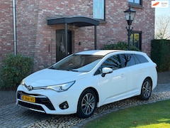 Toyota Avensis Touring Sports - 1.8 VVT-i SkyView Edition