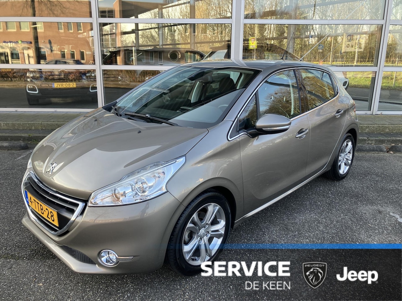 Peugeot 208 - 1.6 VTi 120PK 5D Allure I 1e Eigenaar I Navigatie - AutoWereld.nl