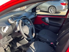 Peugeot 107 - 1.0 Active