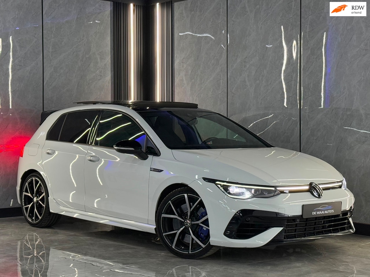Volkswagen Golf - 2.0 TSI R 4Motion Pano | Harman&Kardon | IQ Light | Camera | Virtual Cocpit | Apple Carpla - AutoWereld.nl