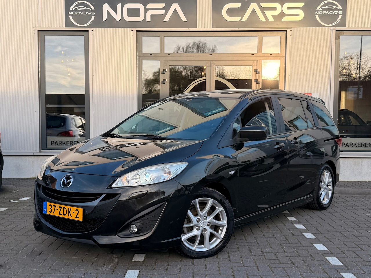 Mazda 5 - 2.0 Executive GT|Leer|Xenon|stoelverwarming - AutoWereld.nl