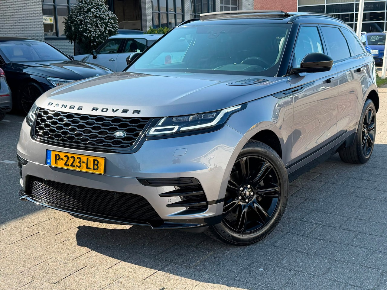 Land Rover Range Rover Velar - 2.0 P250 Turbo AWD SE - AutoWereld.nl