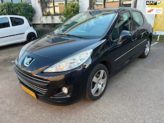 Peugeot 207 - 1.6 VTi Première / Airco / Parkeersensoren achter