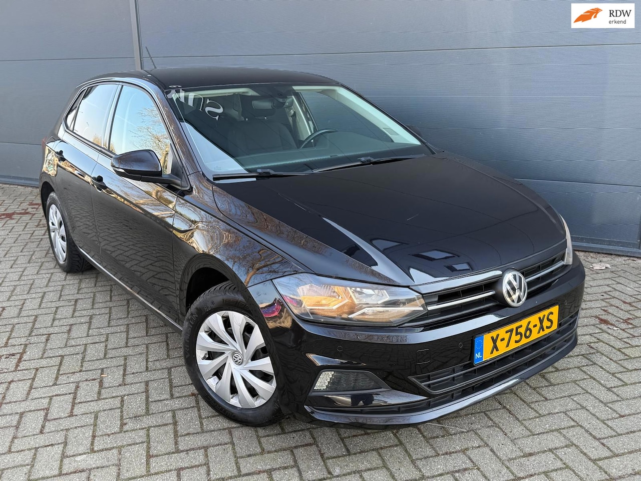 Volkswagen Polo - 1.0 TSI Comfortline/Navi/Carplay/Airco/cruise/parkeersensoren voor/achter - AutoWereld.nl