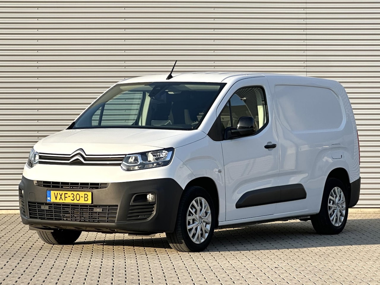 Citroën Berlingo - 1.5 BlueHDi 130 AUTOMAAT L2 MARGE BTW VRIJ - AutoWereld.nl