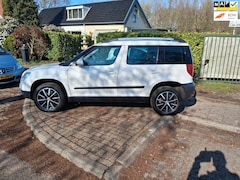 Skoda Yeti - 1.2 TSI Elegance panodak airco navigatie