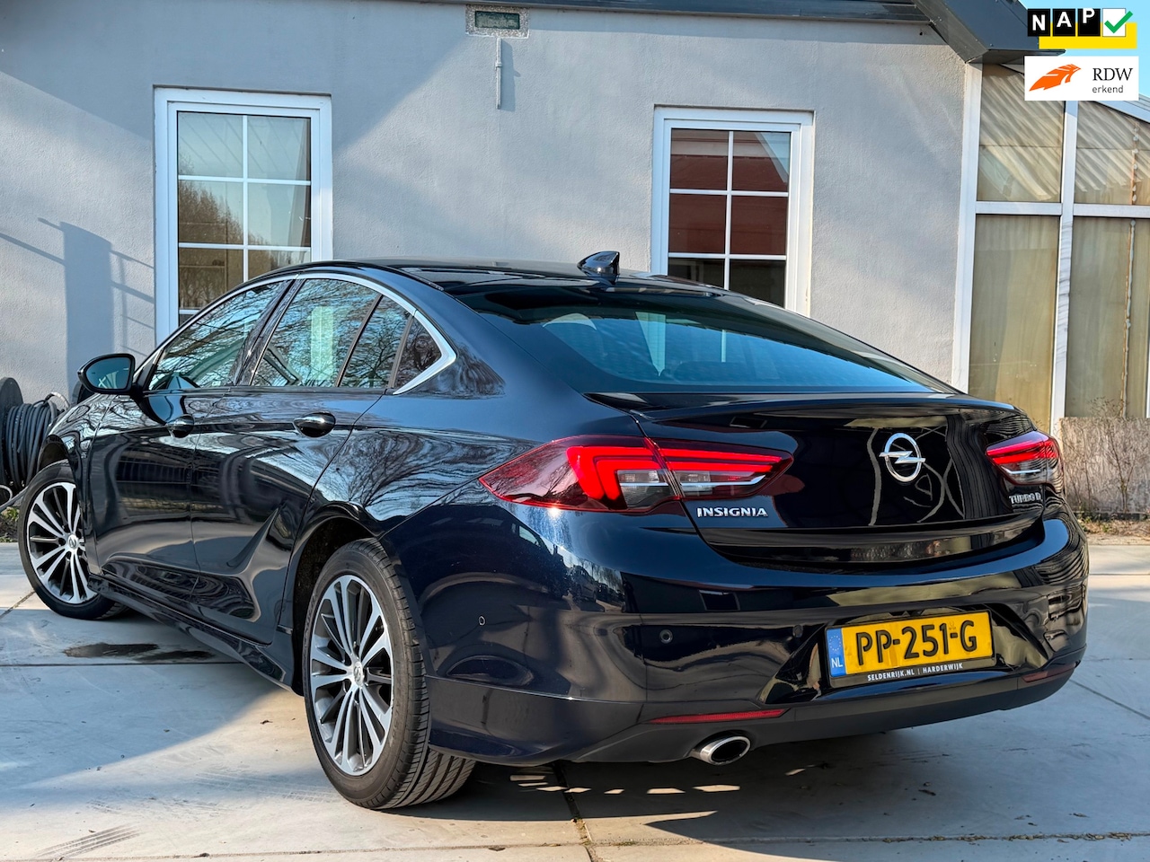 Opel Insignia Grand Sport - 1.6 CDTI OPC-Line | Volopties | Automaat | HUD | - AutoWereld.nl