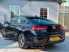 Opel Insignia Grand Sport - 1.6 CDTI OPC-Line | Volopties | Automaat | HUD |