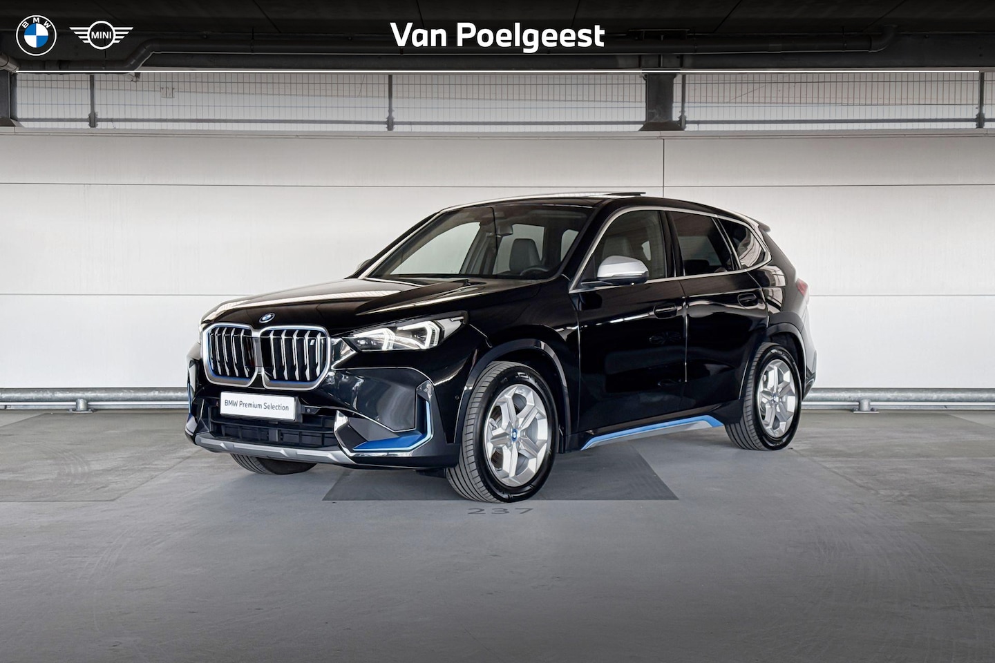 BMW iX1 - xDrive30 Launch Edition 67 kWh - AutoWereld.nl