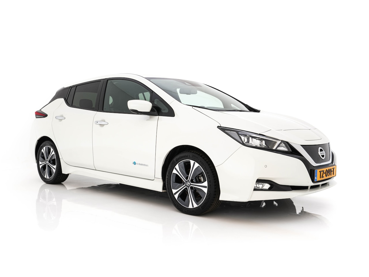 Nissan LEAF - Tekna 40 kWh *LUXURY-LEATHER | FULL-LED | KEYLESS | NAVI-FULLMAP | BLIND-SPOT | BOSE-SOUND - AutoWereld.nl