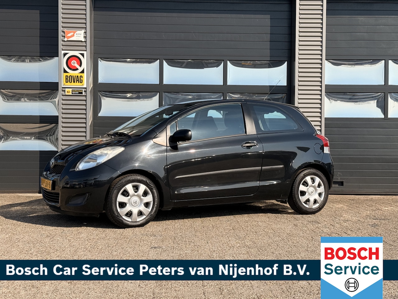 Toyota Yaris - 1.3 VVTi Comfort AIRCO TREKHAAK 100DKM - AutoWereld.nl