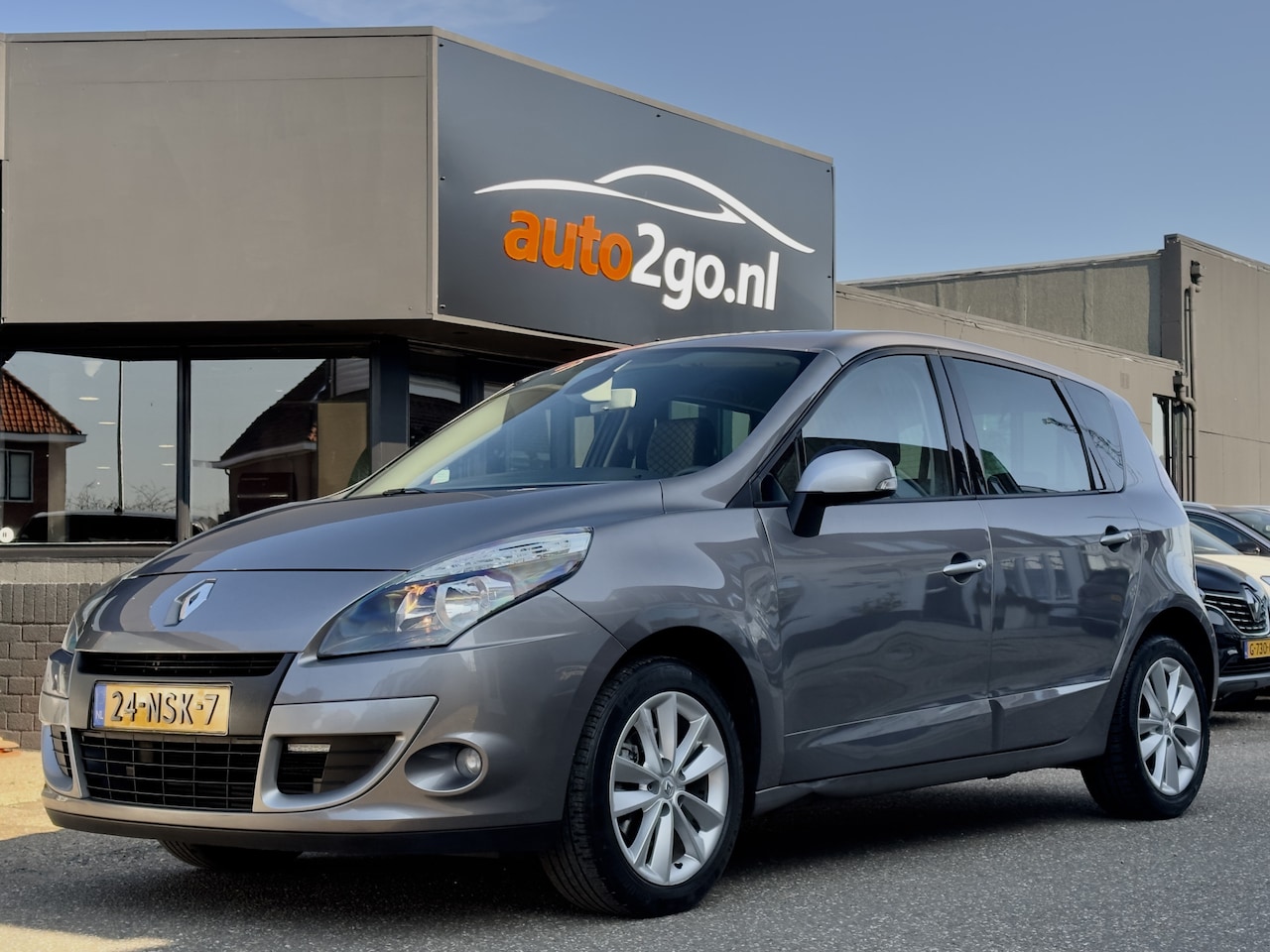 Renault Scénic - 1.4 TCE CELSIUM NAVI AIRCO LED LMV PDC - AutoWereld.nl