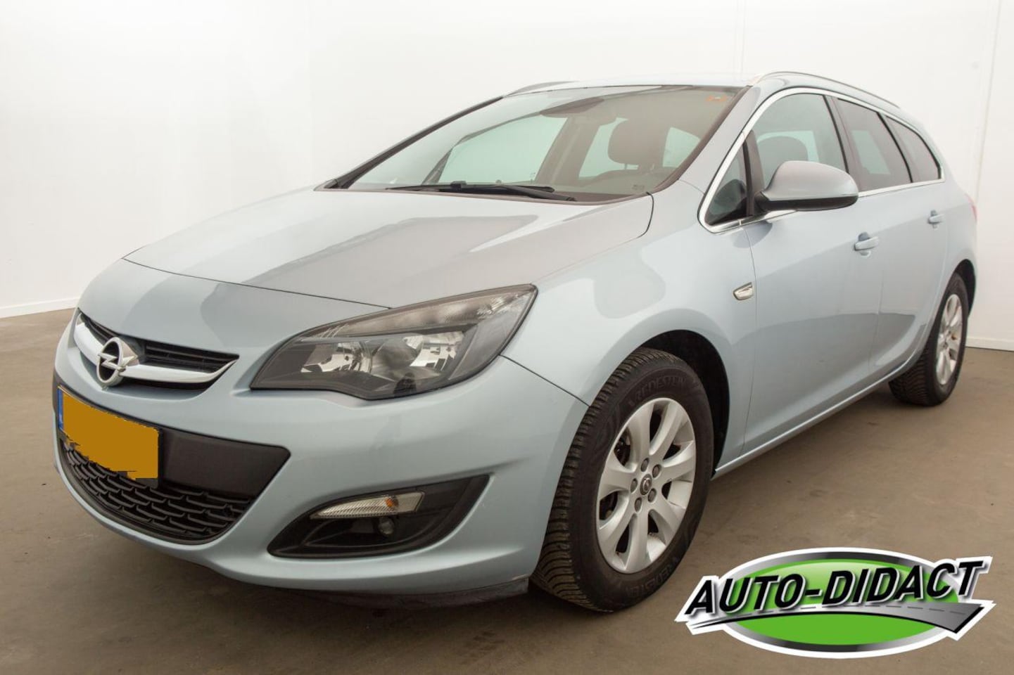 Opel Astra Sports Tourer - 1.4 Turbo Clima - AutoWereld.nl