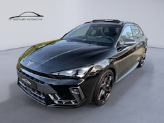 CUPRA Leon Sportstourer - 1.5 TSI e-Hybrid 204pk PHEV / Pano / Sennheiser / 2029 garantie / Camera / Drive XL / DCC