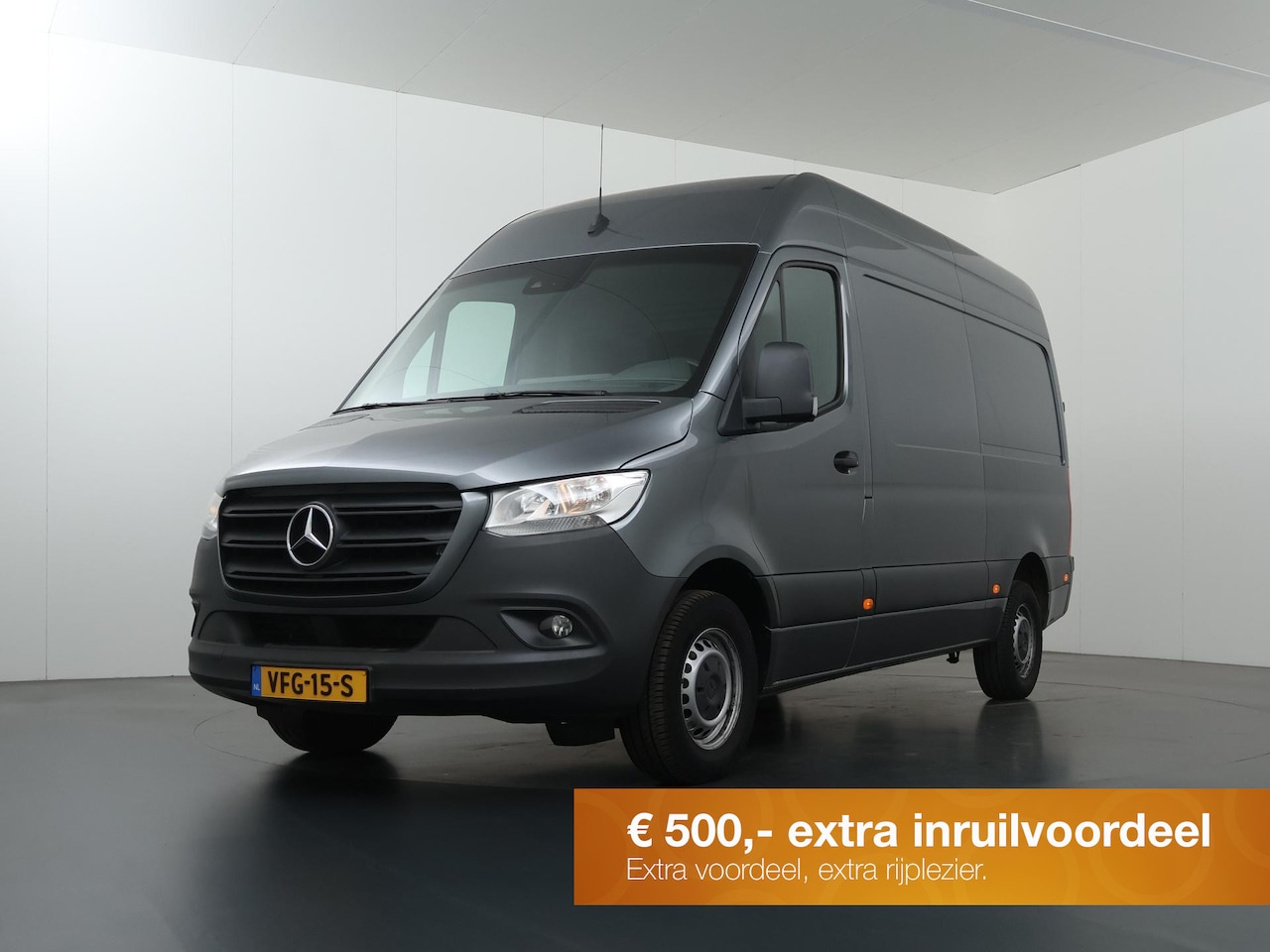 Mercedes-Benz Sprinter - 316 CDI | AUT. | L2 H2 | NL AUTO | DEALER ONDERHOUDEN | 3500 KG TREKHAAK | NAVIGATIE | AIR - AutoWereld.nl