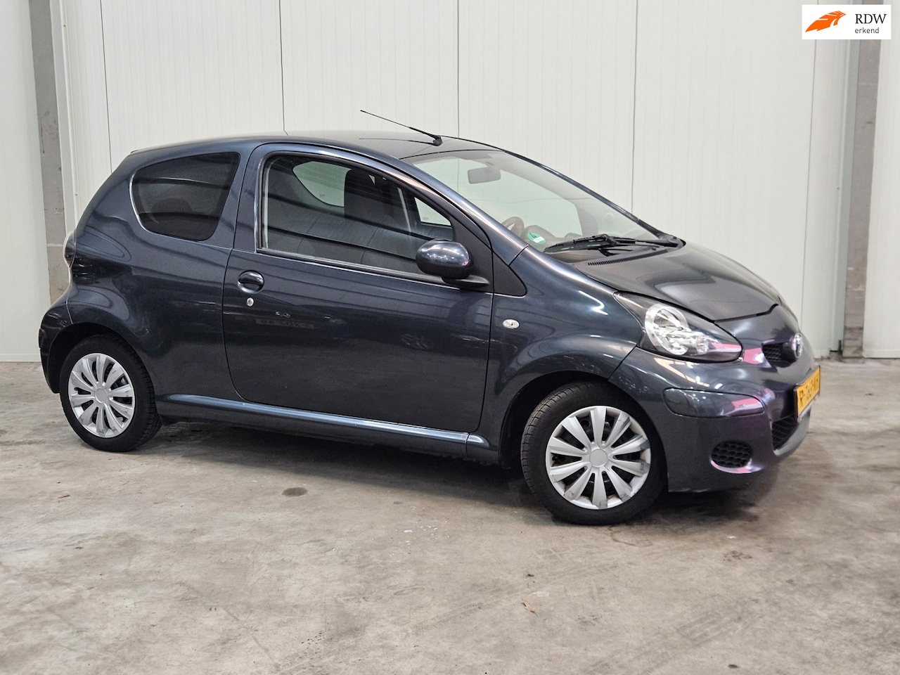 Toyota Aygo - 1.0-12V Dynamic Navigator | Airco | Nieuwe APK - AutoWereld.nl