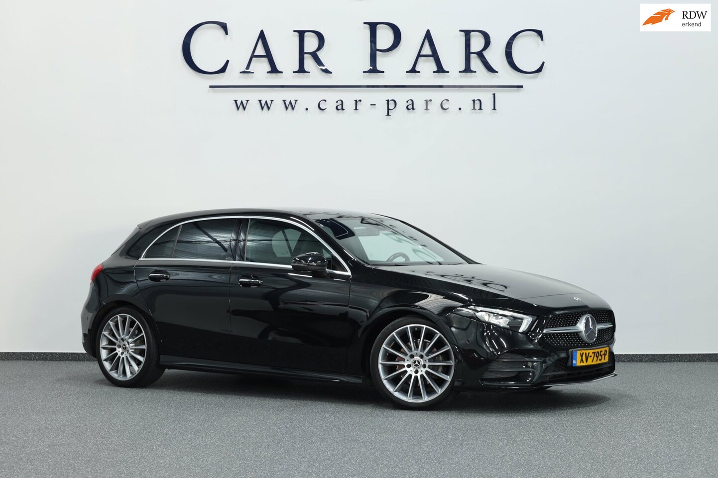 Mercedes-Benz A-klasse - 200 AMG Line LED/SFEER/HALF LEER+S.VERWARMING/CAM/LINE/ACC/ECC/12 MDN GARANTIE! - AutoWereld.nl
