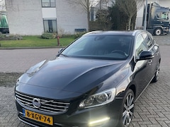 Volvo V60 - 1.6 D2 Summum