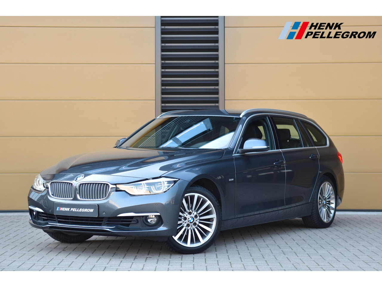 BMW 3-serie Touring - 320i Edition Luxury Line * Hifi * LED * Achteruitrijcamera * Leder * Lichtpakket * - AutoWereld.nl