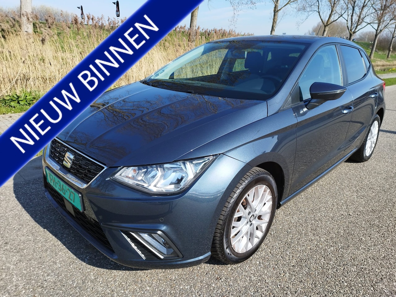 SEAT Ibiza - 1.0 TSI Excellence ** NAVI ** Carplay ** Bluetooth ** CAMERA ** - AutoWereld.nl