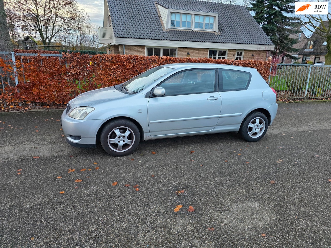 Toyota Corolla - 1.6 VVT-i Linea Sol 1.6 VVT-i Linea Sol - AutoWereld.nl