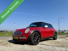 MINI Cooper - 1.6 Pepper, BJ 2003, schakelt niet in derde