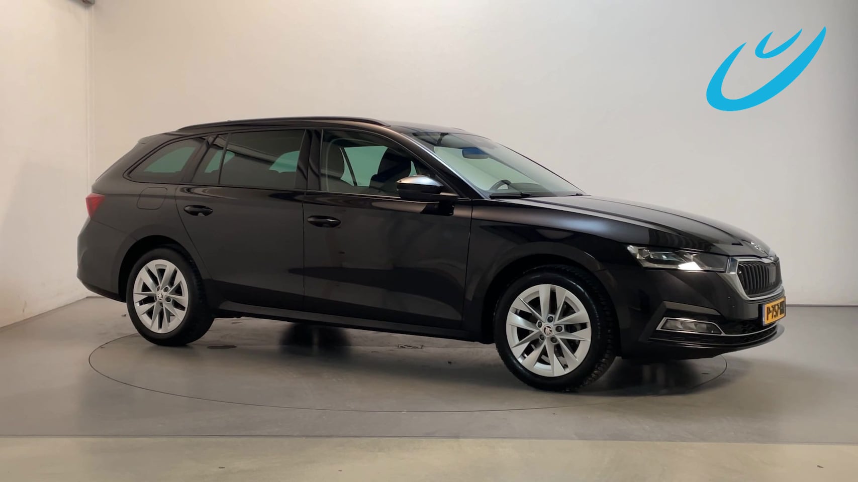 Skoda Octavia Combi - 1.5 e-TSI 150pk DSG Business Edition Plus Adaptive Cruise LED Stoelverwarming Navigatie DA - AutoWereld.nl