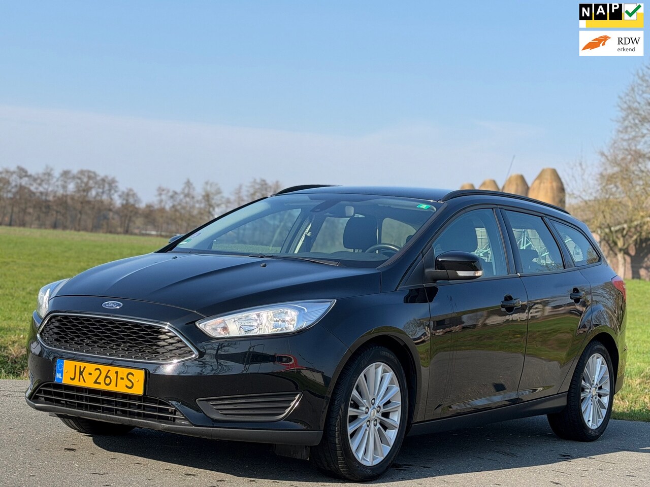 Ford Focus Wagon - 1.0 Trend | Nap | Netjes | Navi | Jaar apk - AutoWereld.nl