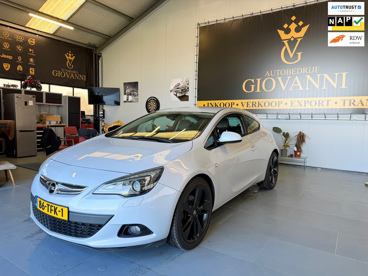 Opel Astra GTC - 1.4 Turbo Sport inruil mogelijk - AutoWereld.nl