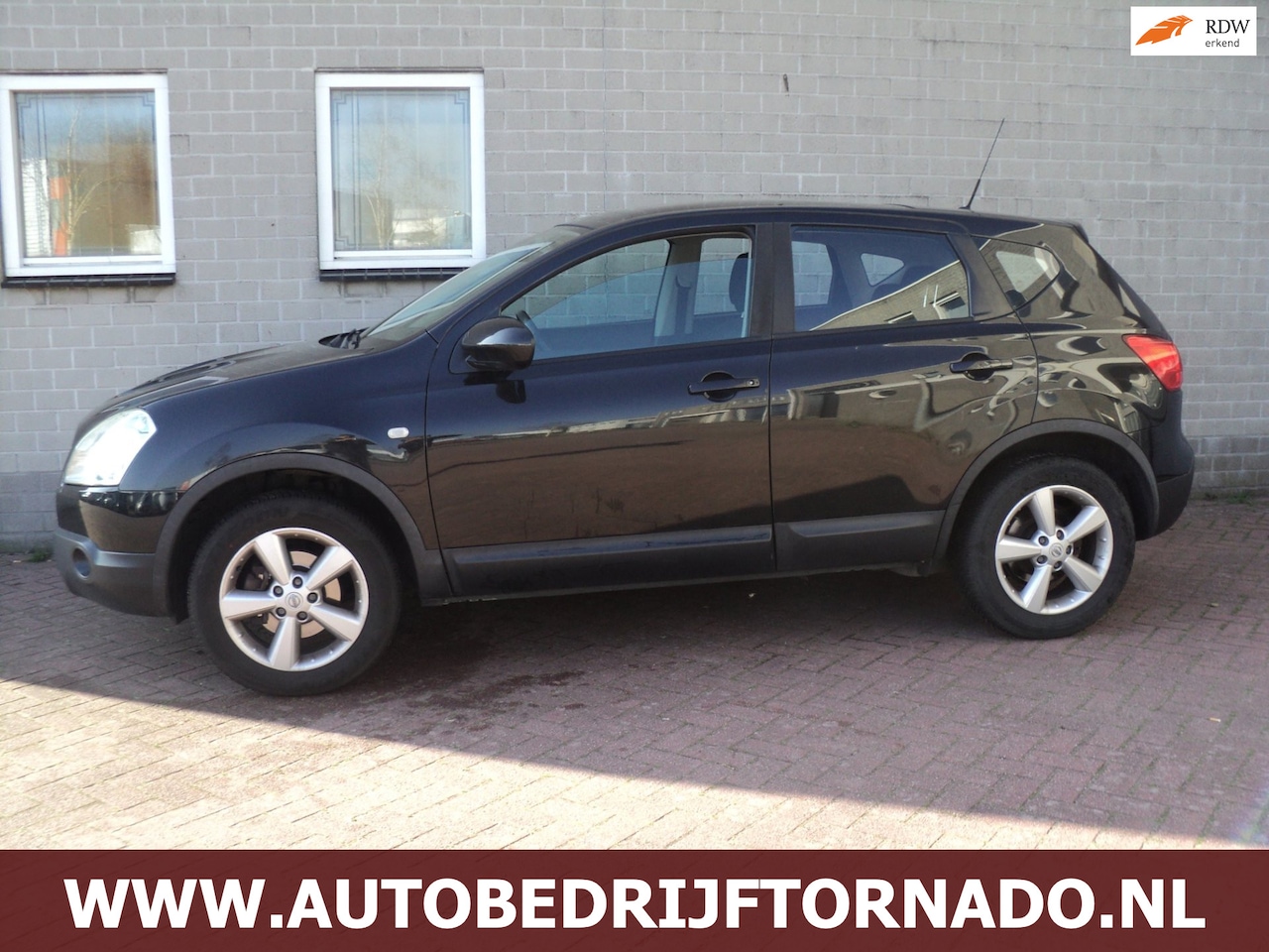 Nissan Qashqai - 2.0 Acenta Panoramadak bj2009 - AutoWereld.nl