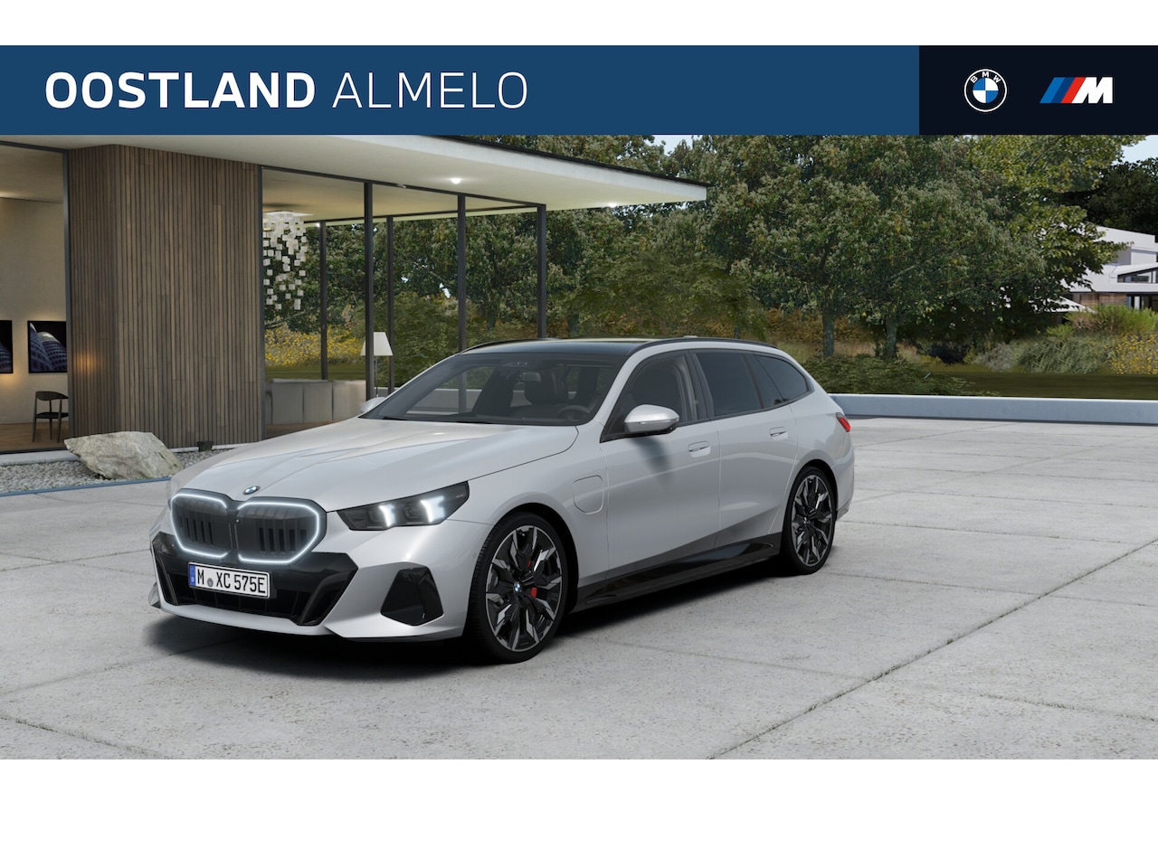 BMW 5-serie Touring - 530e M Sport Automaat / Panoramadak / Trekhaak / Bowers & Wilkins / Comfortstoelen / Parki - AutoWereld.nl