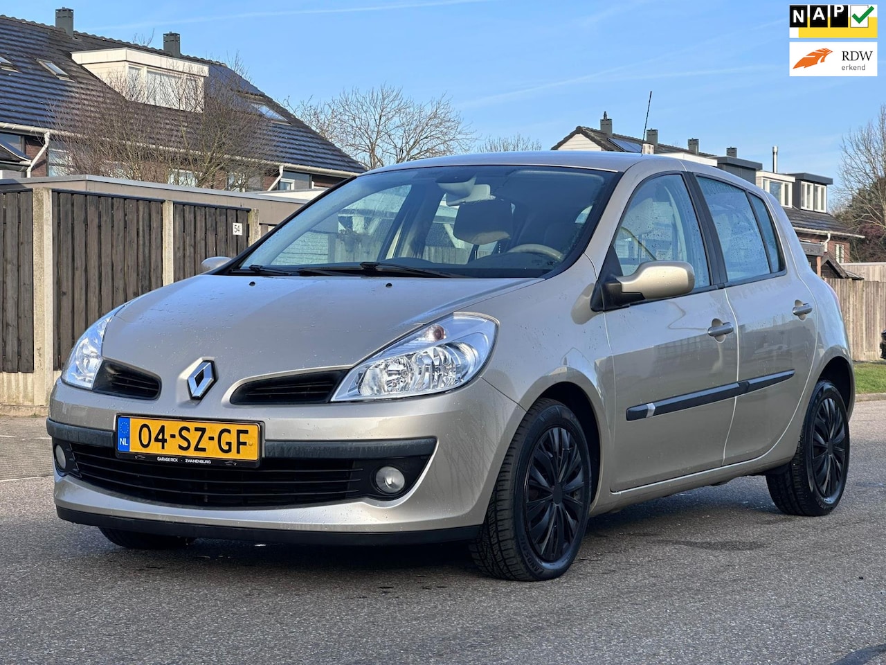 Renault Clio - 1.6-16V Dynamique Luxe Automaat*Cruise*NAP*Clima*2e eigenaar*Nette auto*APK* - AutoWereld.nl