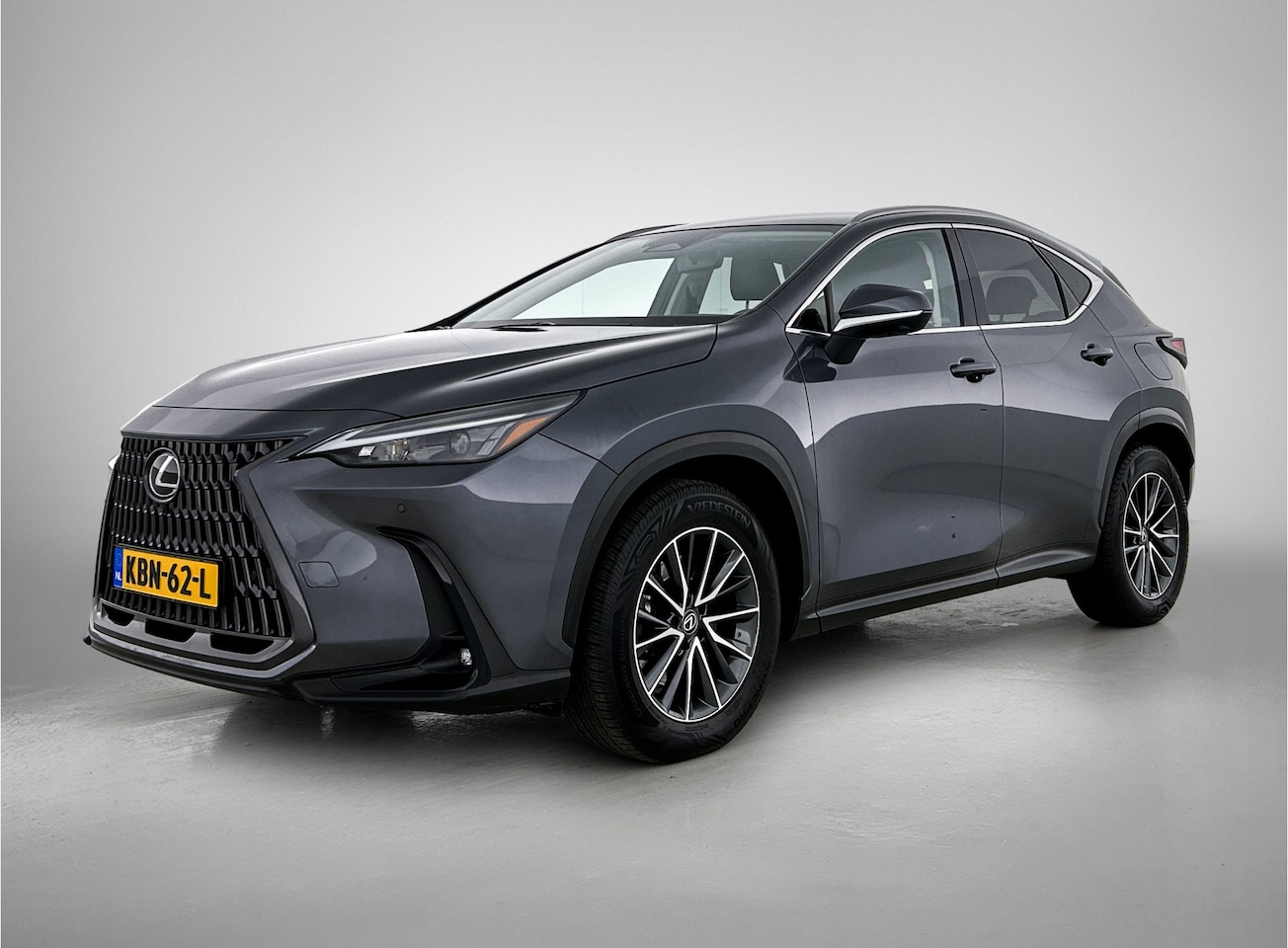 Lexus NX - 450h+ AWD Luxury Line | Stoelgeheugen | 360 Graden Camera | Stoelventilatie | - AutoWereld.nl